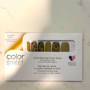 **Retired** Color Street Glam-ouflage